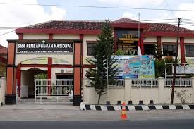 Kepala Sekolah SMK Pembangunan Nasional Sukoharjo